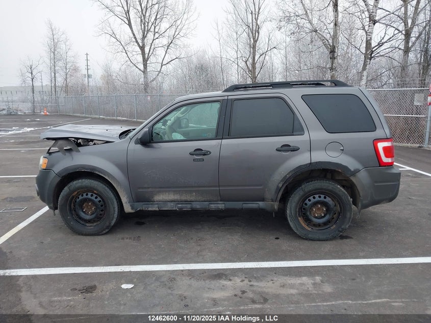 1FMCU0D71BKA76872 2011 FORD ESCAPE photo no. 14