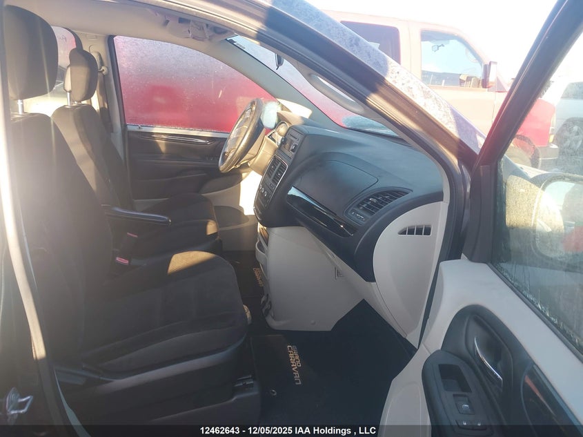 2C4RDGBG4HR751070 2017 DODGE CARAVAN photo no. 5