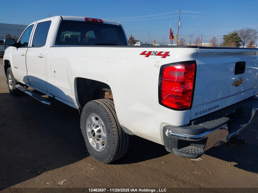 1GC1KVEG8JF238744 2018 CHEVROLET SILVERADO photo no. 3