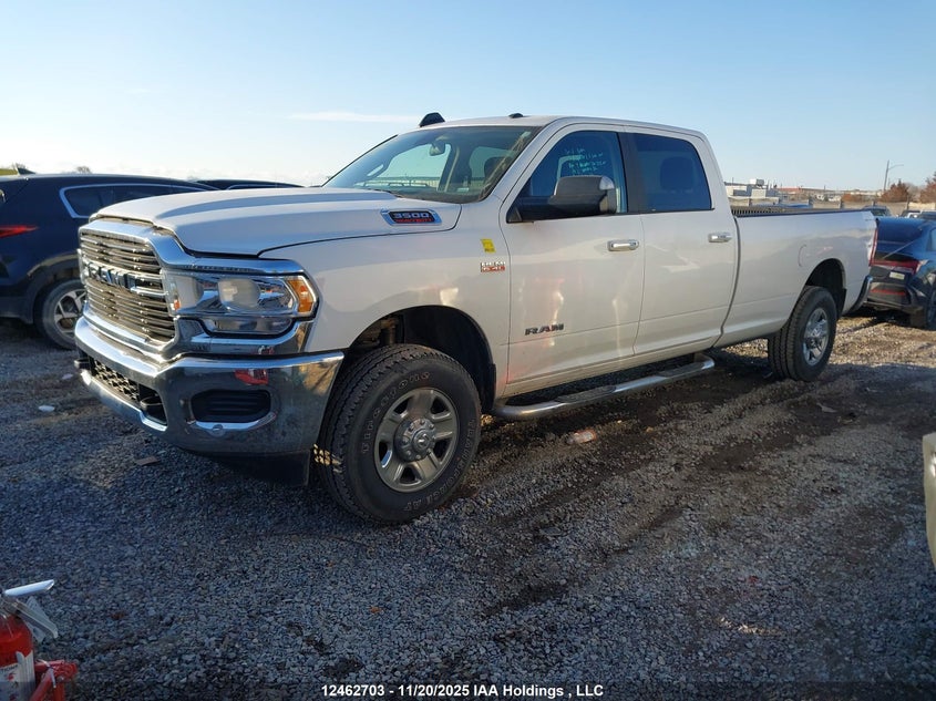 3C63R3HJ1KG613283 2019 RAM 3500 photo no. 2