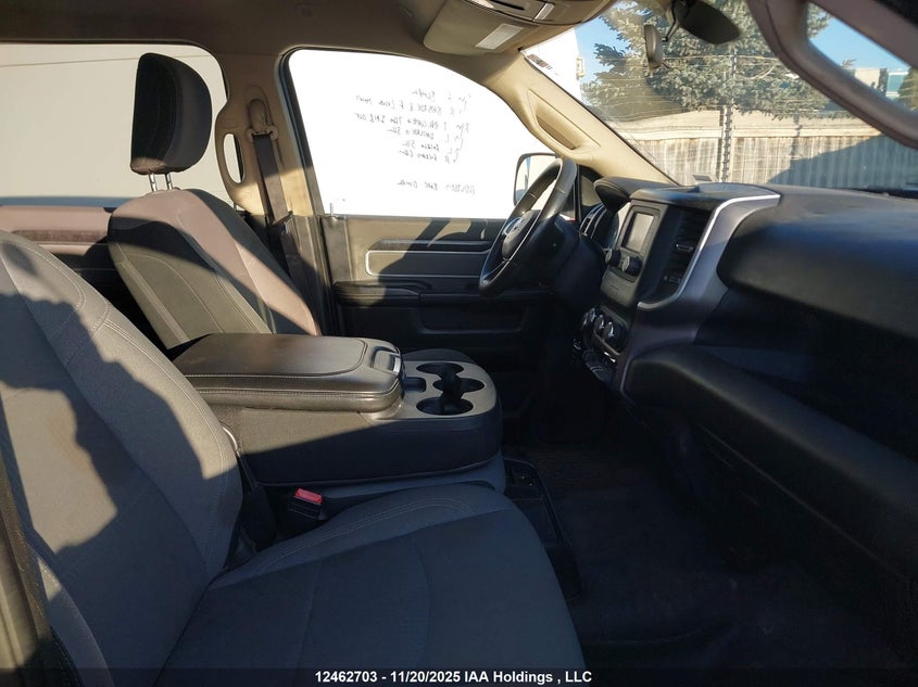 3C63R3HJ1KG613283 2019 RAM 3500 photo no. 5