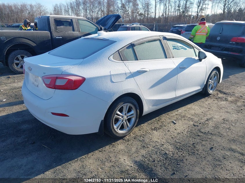 3G1BE5SM1HS605455 2017 CHEVROLET CRUZE photo no. 4