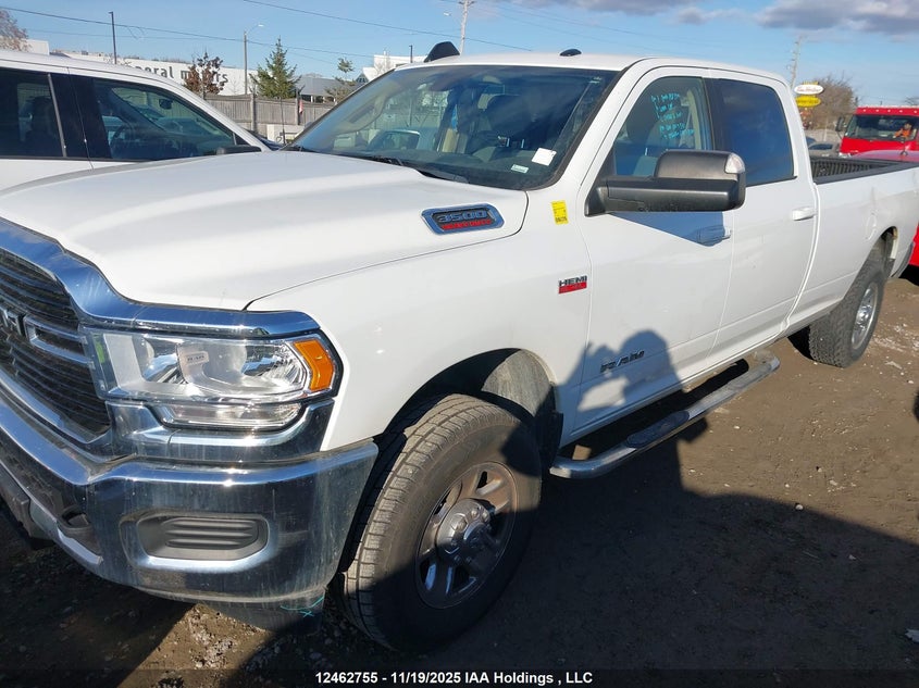 3C63R3HJ2LG183619 2020 RAM 3500 photo no. 2