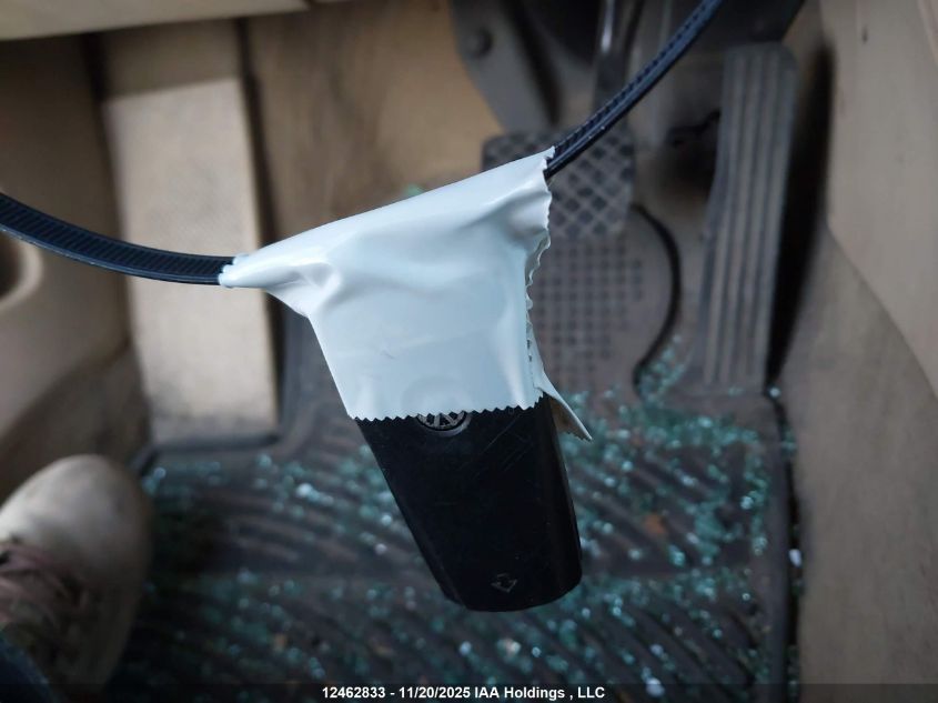 2007 Volkswagen Passat 2.0T Luxury Leather VIN: WVWEK73C17P012142 Lot: 12462833