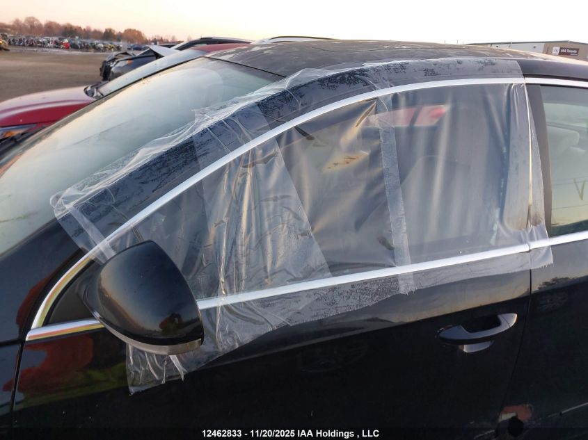 2007 Volkswagen Passat 2.0T Luxury Leather VIN: WVWEK73C17P012142 Lot: 12462833