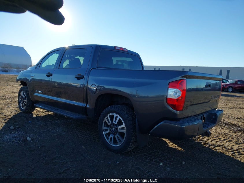 5TFDY5F12JX709349 2018 TOYOTA TUNDRA photo no. 3