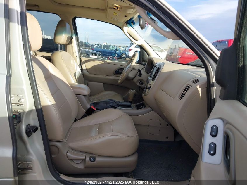 2005 Ford Escape Limited VIN: 1FMYU94105KA67588 Lot: 12462952