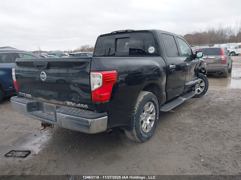 1N6AA1EJ3JN515777 2018 NISSAN TITAN photo no. 4