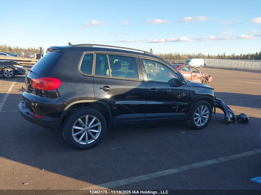 2017 Volkswagen Tiguan Wolfsburg Edition VIN: WVGNV7AXXHW510890 Lot: 12463175