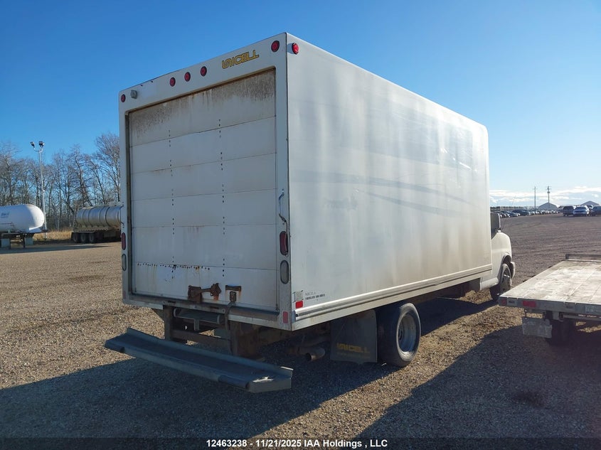 1GD374CG7F1193271 2015 GMC SAVANA photo no. 4
