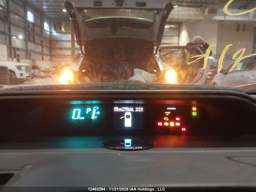 2013 Toyota Prius C VIN: JTDKDTB30D1047700 Lot: 12463294