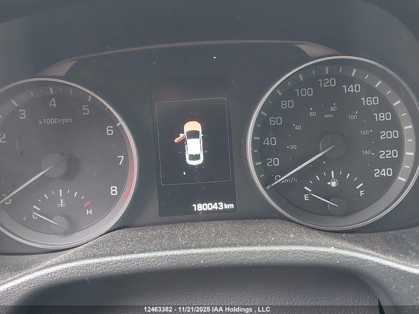KMHD84LF5JU480043 2018 HYUNDAI ELANTRA photo no. 14