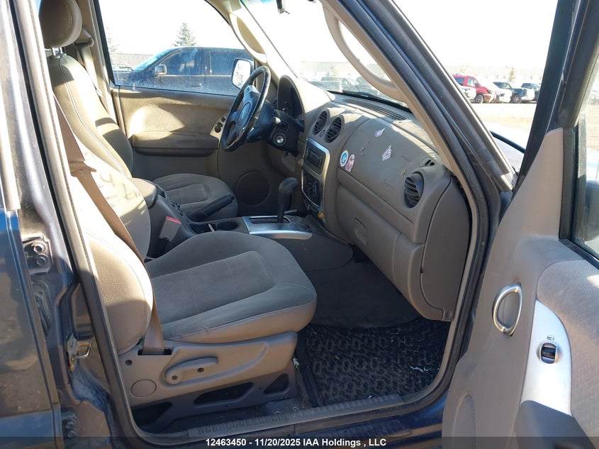 1J4GL58K82W219274 2002 JEEP LIBERTY (NORTH AMERICA) photo no. 5