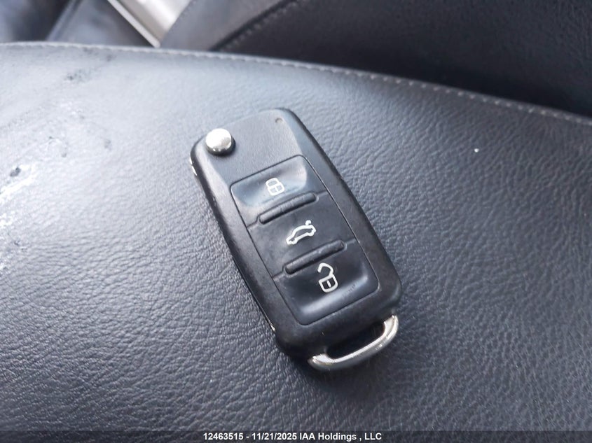 3VWGX7AJXCM020054 2012 VOLKSWAGEN JETTA photo no. 11