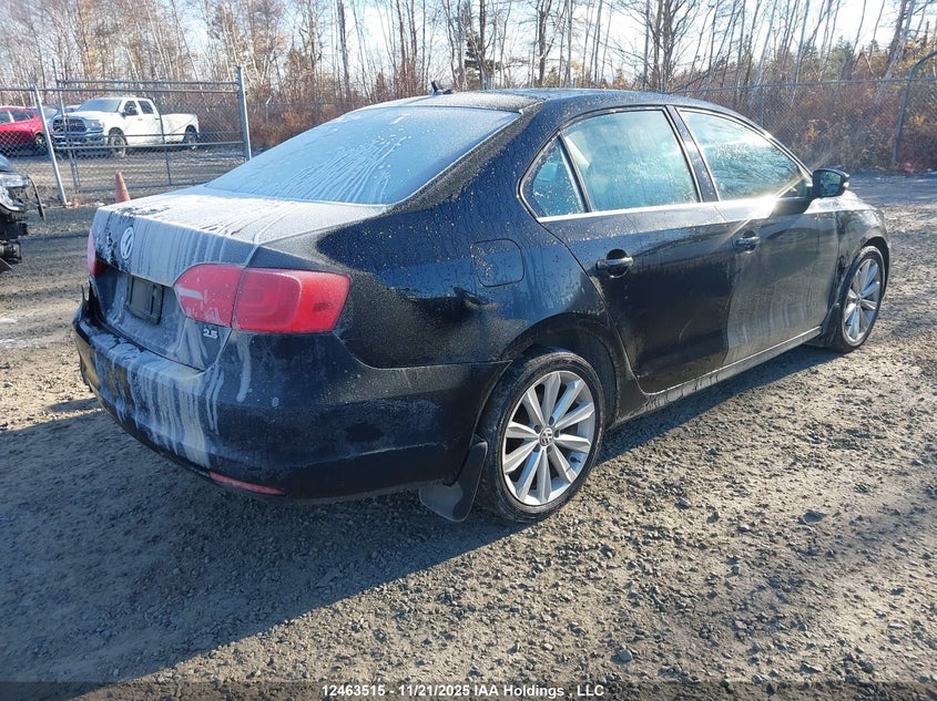 3VWGX7AJXCM020054 2012 VOLKSWAGEN JETTA photo no. 4