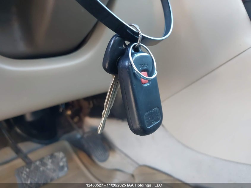 2004 Toyota Corolla Ce/Le/Sport VIN: 2T1BR32E74C832617 Lot: 12463527