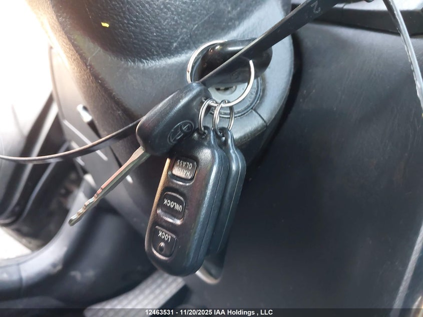 2007 Toyota Corolla Matrix Xr VIN: 2T1KR32E77C670377 Lot: 12463531