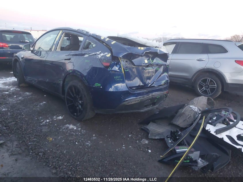 7SAYGDEE9NF425948 2022 TESLA MODEL Y photo no. 3