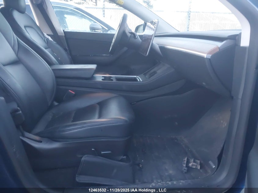 7SAYGDEE9NF425948 2022 TESLA MODEL Y photo no. 5
