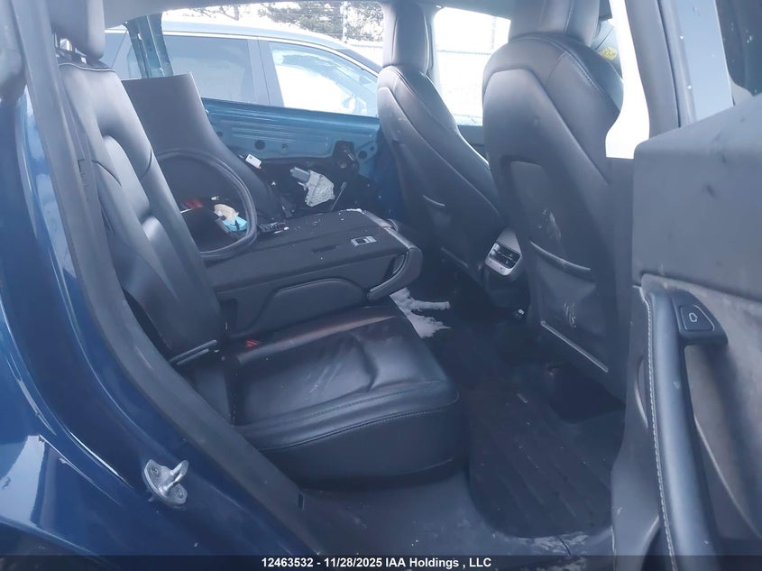 7SAYGDEE9NF425948 2022 TESLA MODEL Y photo no. 8