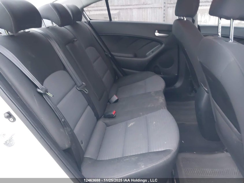 3KPFL4A73JE181690 2018 KIA FORTE photo no. 8