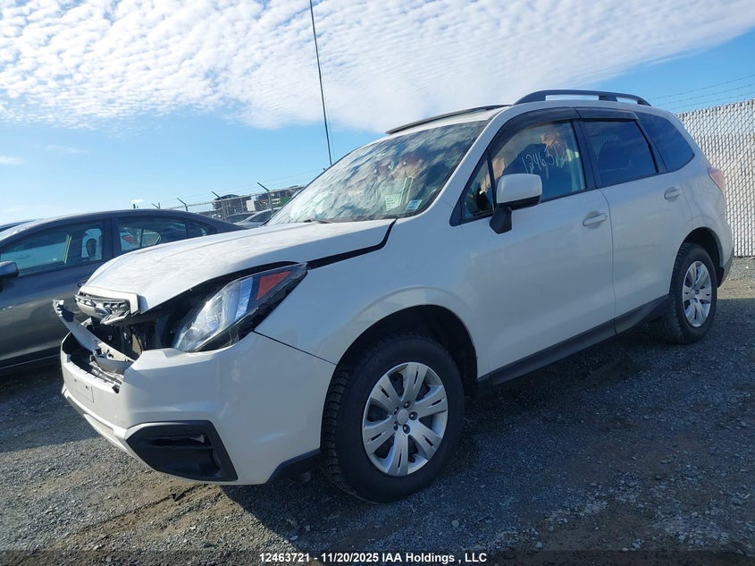 JF2SJEMC2JH536105 2018 SUBARU FORESTER photo no. 2