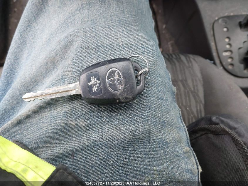 2014 Toyota Yaris VIN: VNKKTUD38EA013230 Lot: 12463772