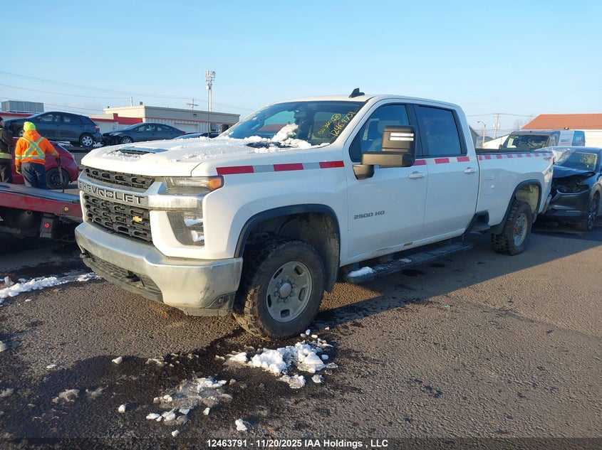 1GC1YNEY9MF271490 2021 CHEVROLET SILVERADO photo no. 2