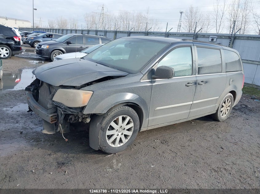 2A4RR8DG2BR654164 2011 CHRYSLER TOWN & COUNTRY photo no. 2