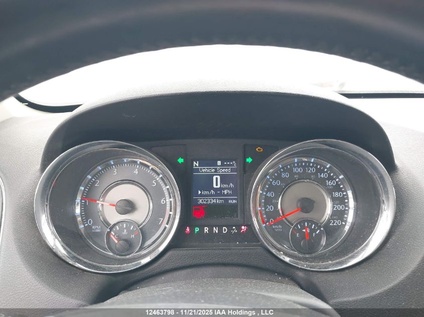 2011 Chrysler Town & Country Touring VIN: 2A4RR8DG2BR654164 Lot: 12463798