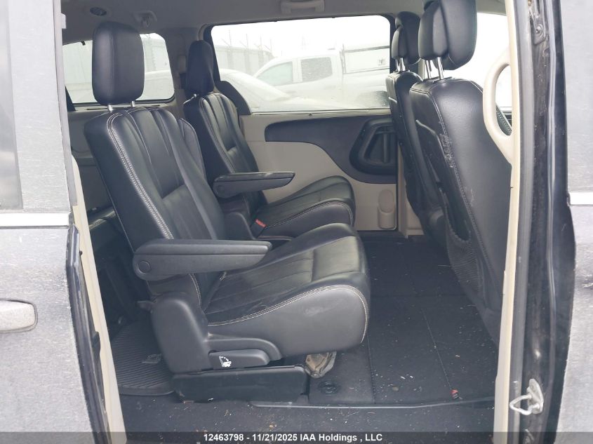 2011 Chrysler Town & Country Touring VIN: 2A4RR8DG2BR654164 Lot: 12463798