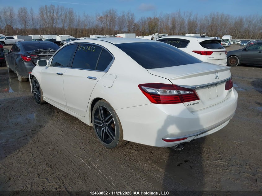 1HGCR2F57HA805261 2017 HONDA ACCORD photo no. 3