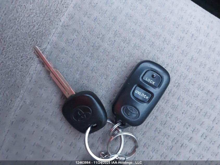 2007 Toyota Corolla VIN: 2T1BR32E47C808683 Lot: 12463864