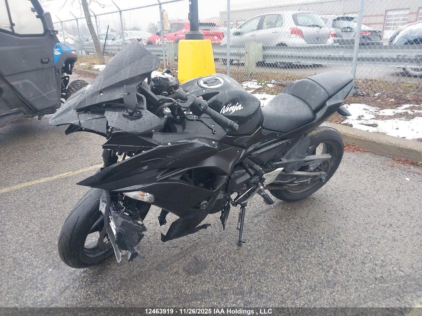 JKAEXEK14KDA33841 2019 KAWASAKI NINJA photo no. 2