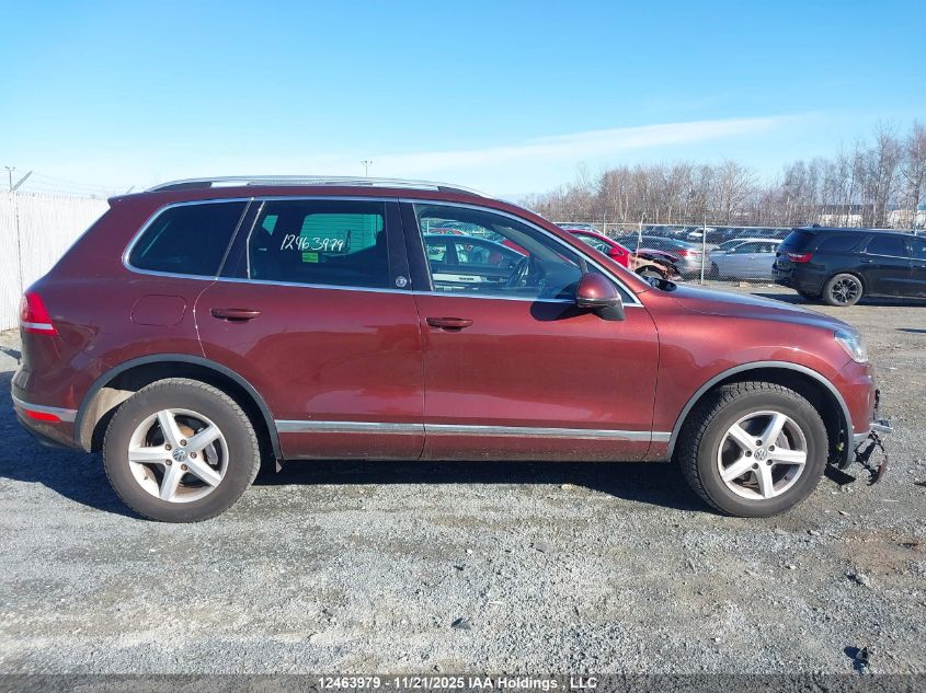 2017 Volkswagen Touareg 3.6L Wolfsburg Edition VIN: WVGRF7BP0HD000279 Lot: 12463979