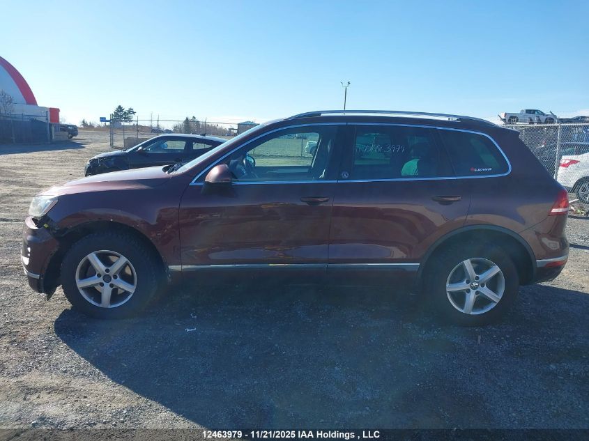 2017 Volkswagen Touareg 3.6L Wolfsburg Edition VIN: WVGRF7BP0HD000279 Lot: 12463979