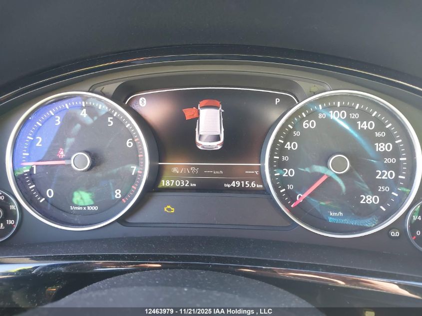 2017 Volkswagen Touareg 3.6L Wolfsburg Edition VIN: WVGRF7BP0HD000279 Lot: 12463979