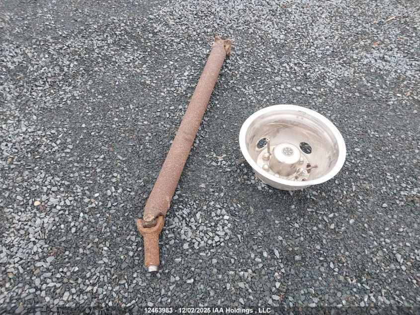 1999 Ford VIN: 1FDWE30S5XHB05512 Lot: 12463983