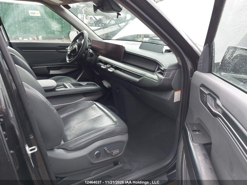 KNDAB5S10R6019336 2024 KIA EV9 photo no. 5