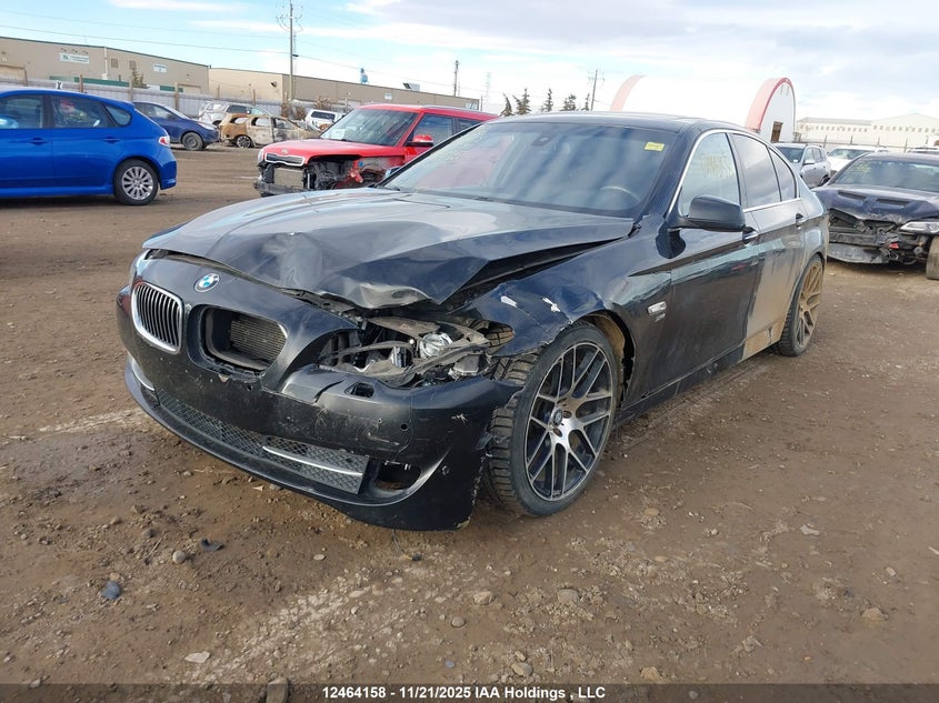 WBAXH5C57CDW02965 2012 BMW 5ER photo no. 2