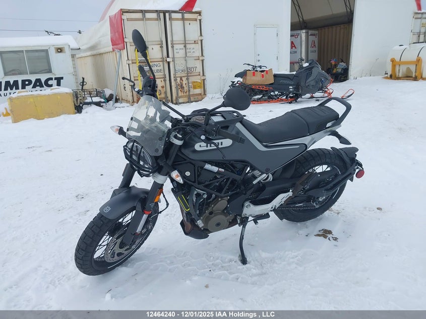 MD2JUJ40XMC277147 2021 HUSQVARNA SVARTPILEN photo no. 2