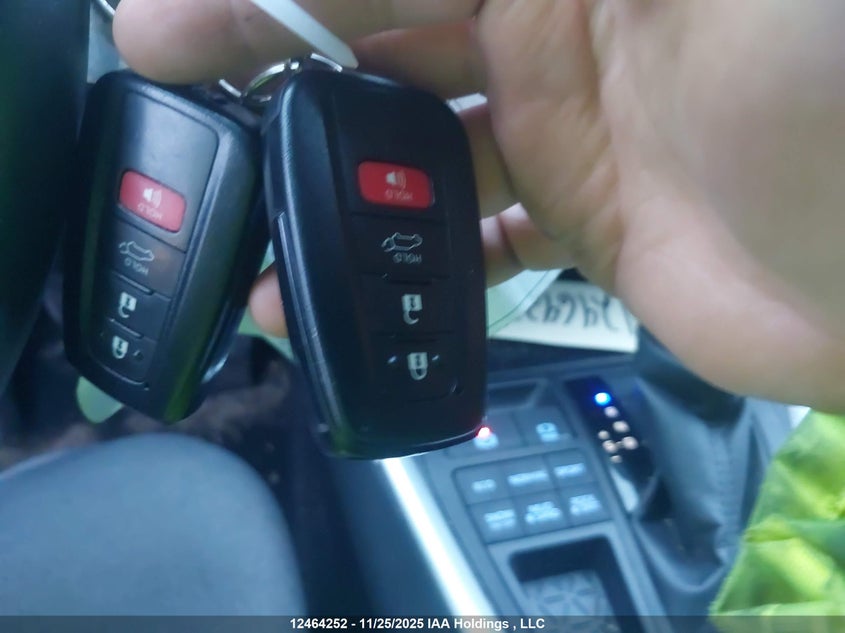 2021 Toyota Rav4 Xle/Xle Premium VIN: 2T3R1RFV2MC154756 Lot: 12464252