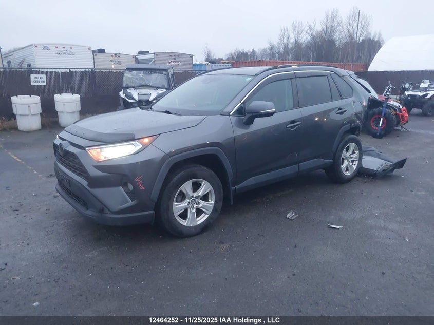 2T3R1RFV2MC154756 2021 TOYOTA RAV 4 photo no. 2