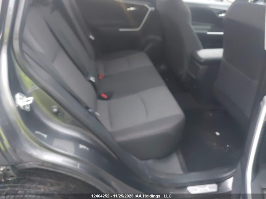 2021 Toyota Rav4 Xle/Xle Premium VIN: 2T3R1RFV2MC154756 Lot: 12464252