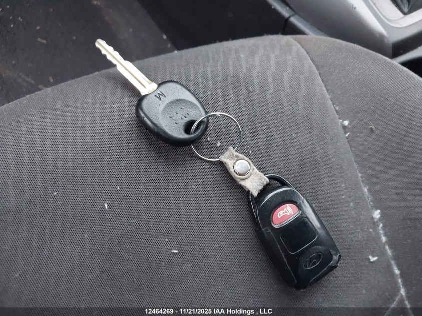 5NPDH4AE6EH494838 2014 HYUNDAI ELANTRA photo no. 11