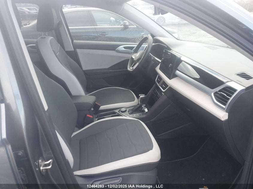 3VVUC7B22SM049850 2025 VOLKSWAGEN TAOS photo no. 5