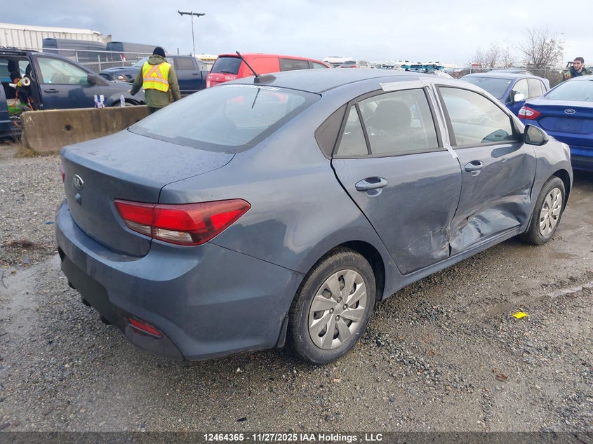 3KPA24AB1JE051814 2018 KIA RIO photo no. 4