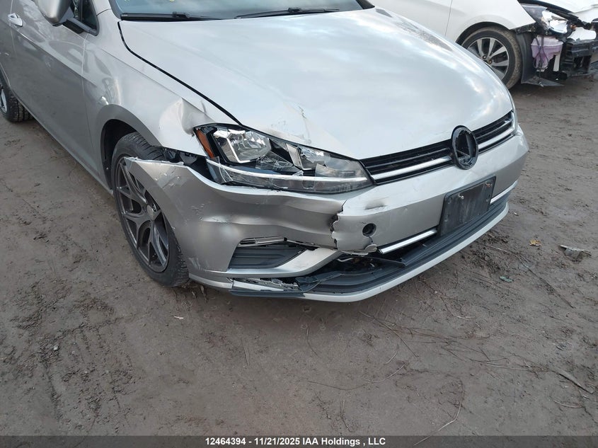 2019 Volkswagen Golf 1.4 Tsi Comfortline/1.4 Tsi Execline/1.4 Tsi Highline VIN: 3VWW57AUXKM037415 Lot: 12464394