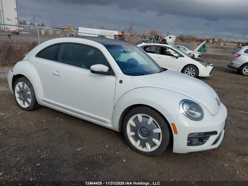 3VWJD7AT7KM714652 2019 Volkswagen Beetle Wolfsburg Edition auction photo 1
