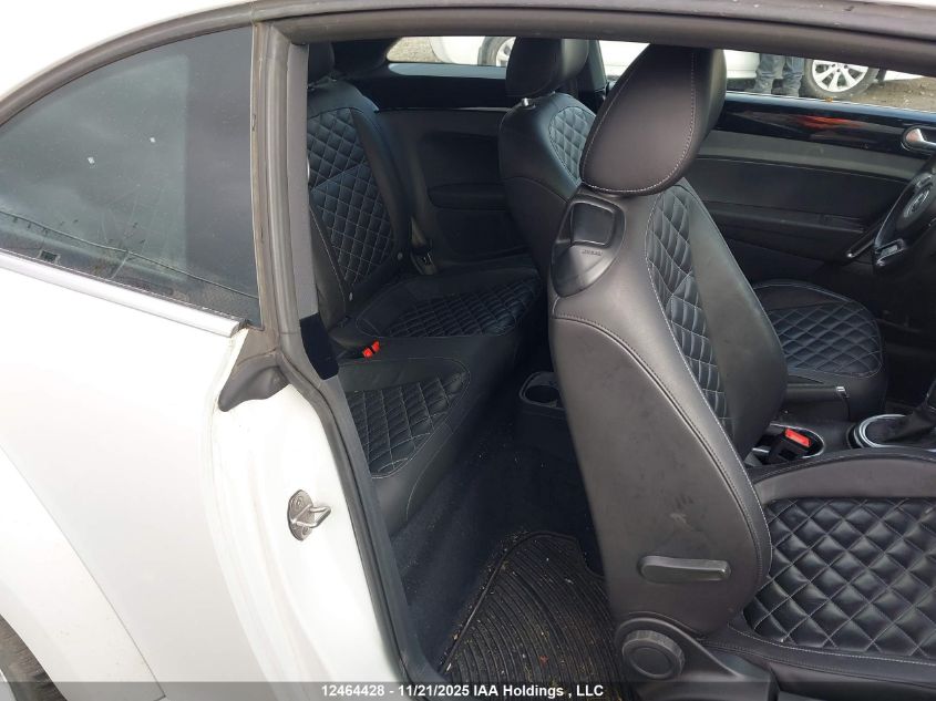 2019 Volkswagen Beetle Wolfsburg Edition VIN: 3VWJD7AT7KM714652 Lot: 12464428